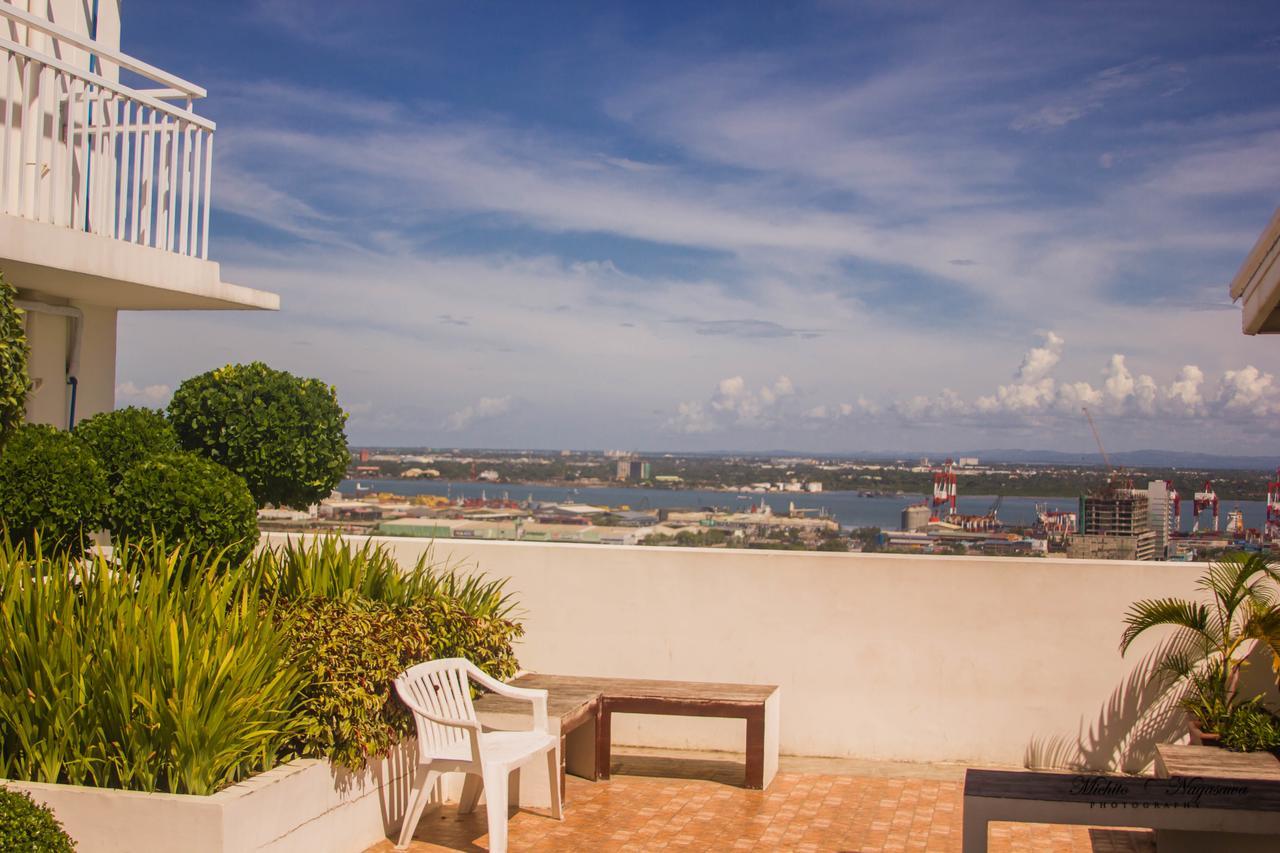 Appartement Mabolo Garden Flat A7 Near Ayala Mall à Cebu Extérieur photo